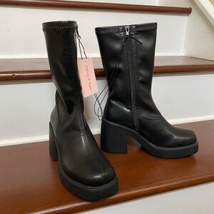 NWT Olivia & Kate Black Platform Block Heel Boots Side Zip Size 6.5 M